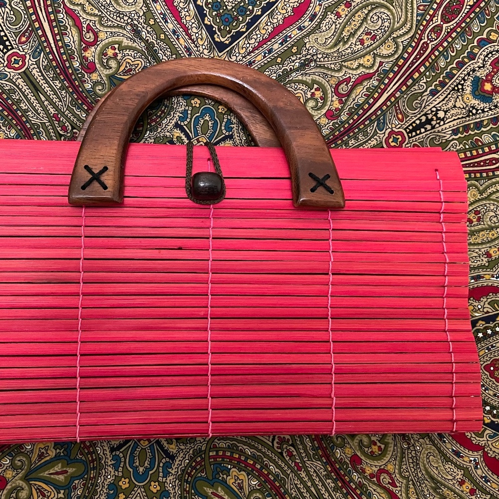 Seattle Boutique Red Wood Purse with Cloth Lining Wood Handle EUC!!
